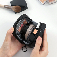 Pochette de maquillage professionnelle personnalisée noire matelassée, mini trousse à cosmétiques bouffante, étui de voyage avec fermeture éclair circulaire