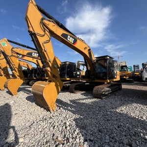 Excavatrice Caterpillar d'occasion CAT 323D2L à faible nombre d'heures de travail, très demandée pour les projets d'ingénierie à l'étranger - Product Image 2