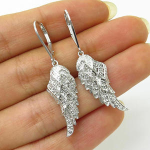 Pendientes de Oro Blanco E2627 con Alas de Ángel, Cristales y Diamantes de Imitación, Joyería de Moda para Mujer, Regalo Cristiano, Estilo Romántico - Product Image 1