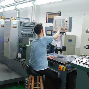 Logotipo Personalizado Botella Etiqueta Roja Whisky 750 ml Pegatinas para Botella de Perfume - Product Image 5