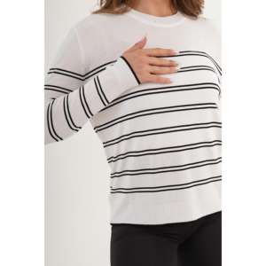 Pull en tricot rayé à col rond de style vintage en gros pour femmes Blanc Longueur longue Décoration boutonnée Décontracté pour l'automne Plage - Product Image 1