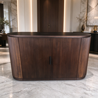 Buffet ovale cannelé en chêne rouge massif et contreplaqué avec placage chêne rouge, meuble de rangement pour salon, mobilier de maison