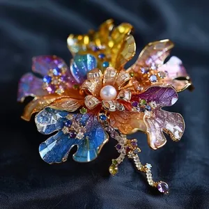 XILIANGFEIZI High Quality Wedding Jewelry Copper Zircon Natural Pearl Crystal Four-leaf Clover Brooch Original Copyright