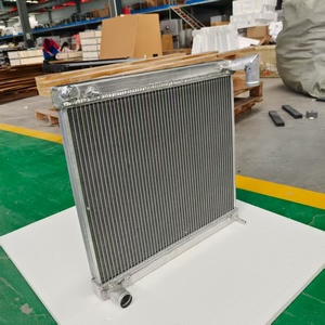 ผู้ผลิตหม้อน้ำรถบรรทุกหม้อน้ำอลูมิเนียมใหม่คุณภาพสูงสำหรับเครื่องยนต์เนื้อทราย Cummins EURO-5 OEM <span class=keywords><strong>jip</strong></span> 073.1301010-11 - Product Image 4