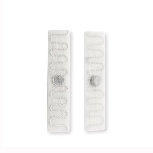 Customized 860-960MHz UHF RFID Laundry Labels Washable Textile Tags with Mini Feature Customizable Communication Interface
