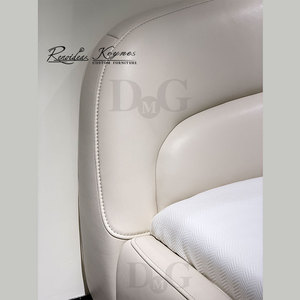 Modern Minimalist Metal <b>Platform</b> Luxury Upholstered King Size <b>Bed</b> <b>Frame</b> with LED Lights and Storage - Product Image 2