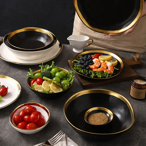 Service de <span class=keywords><strong>vaisselle</strong></span> de luxe en céramique et porcelaine Golden Edge <span class=keywords><strong>vaisselle</strong></span> <span class=keywords><strong>blanche</strong></span> pour le ménage dans les hôtels avec bol à soupe et assiette - Product Image 3