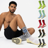 Chaussettes de football antidérapantes en gros pour hommes et femmes, chaussettes de sport respirantes avec logo personnalisé, chaussettes de football athlétiques à grip antidérapant