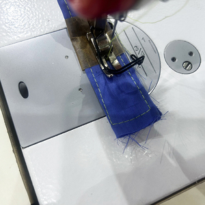 जुकी jk9810 नया मॉडल डायरेक्ट ड्राइव सिंगल सुई लॉक सिलाई मशीन कपड़ों के लिए नई आयरन औद्योगिक सिलाई मशीन - Product Image 4