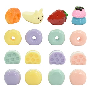 HENGXIN Mini comida divertida juguetes colorido Caracol pan fresa <span class=keywords><strong>Donut</strong></span> Macaron helado galleta resina encantos para artesanía casa de muñecas - Product Image 6
