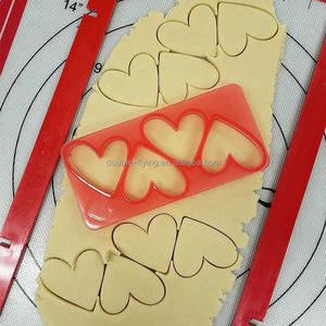 <span class=keywords><strong>Emporte</strong></span>-pièces et moule à biscuits en plastique multi-formes pour fondant et pâte à biscuits, motif bonhomme de pain d'épices de Noël - Product Image 5