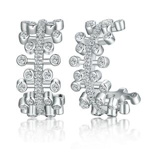 Boucles d'oreilles clous de mariage en argent sterling 925 de haute qualité, zircon géométrique de luxe, tendance, fiançailles, fête, anniversaire, rhodié - Product Image 1