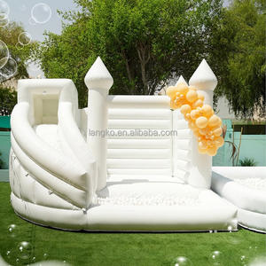 Château Gonflable Extérieur en PVC 0,55 mm pour Fêtes et Mariages - Grande Vente ! - Product Image 3