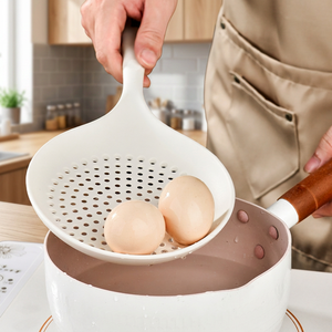 Grande cuillère ajourée en silicone avec cœur en nylon, 16 cm de large, résistante à la chaleur, pour faire bouillir, frire, égoutter et préparer en cuisine - Product Image 5