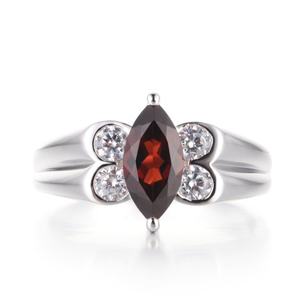 แหวนโกเมนราศีมังกร เงินแท้ 925 ชุดแต่งงาน แหวนหมั้นโกเมนทรงกลมสีเข้ม - Product Image 3