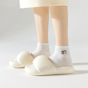 ถุงเท้าสั้นกันเหงื่อระบายอากาศได้ดีในฤดูร้อนของผู้หญิงถุงเท้าสีขาวตัวเล็<span class=keywords><strong>ก</strong></span>แบบเ<span class=keywords><strong>ก</strong></span>าหลีมีปา<span class=keywords><strong>ก</strong></span>ตื้นดีไซน์เรียบง่ายเอวต่ำ - Product Image 4