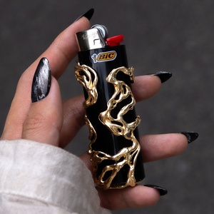 Estuche de Acero Inoxidable Estilo Vintage para Encendedores BIC Classic, Fundas Personalizadas para Encendedores, Diseño con Borla para Regalos de Padrinos de Boda - Product Image 5