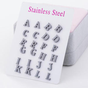 ट्रेंडी 8 मिमी मिनी स्टेनलेस स्टील पत्र सबसे पहले साधारण सादे सादे चांदी और सोने की प्लेटिंग पहली बालियां - Product Image 6