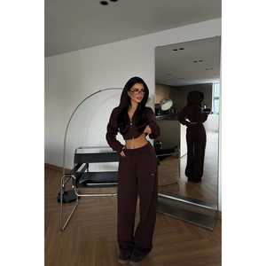 Survêtement marron zippé automne/hiver taille XXL, col à capuche, style streetwear, brodé et imprimé, respirant et léger - Product Image 4