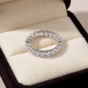 RunQi S925 Argent Sterling Plaqué Rhodium Minimaliste Éclatant Moissanite Taille Brillant Sertissage à Griffes Bagues Éternité Femme - Product Image 2