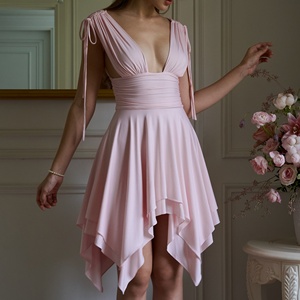 Robe de soirée mini personnalisée pour femme, décolleté plongeant, épaules à cordon, taille froncée, ourlet asymétrique, robe de demoiselle d'honneur, robe de cocktail - Product Image 2
