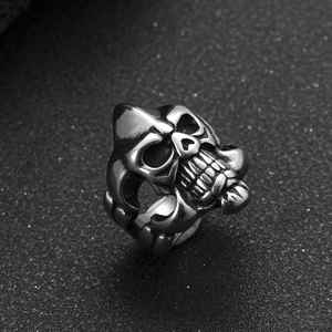 Anillo de calavera de nuevo diseño para hombre - Product Image 5
