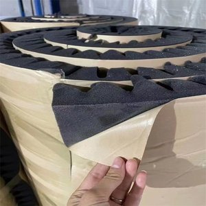 NBR Matériau insonorisé résistant à la chaleur <span class=keywords><strong>Mousse</strong></span> pour ondes acoustiques Isolation phonique auto-adhésive Feuille/rouleau de <span class=keywords><strong>mousse</strong></span> d'isolation thermique - Product Image 4