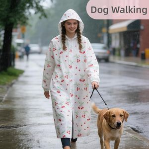 Imperméable 100% étanche et coupe-vent pour adultes, en plastique imprimé, pour les jours de pluie - Product Image 3