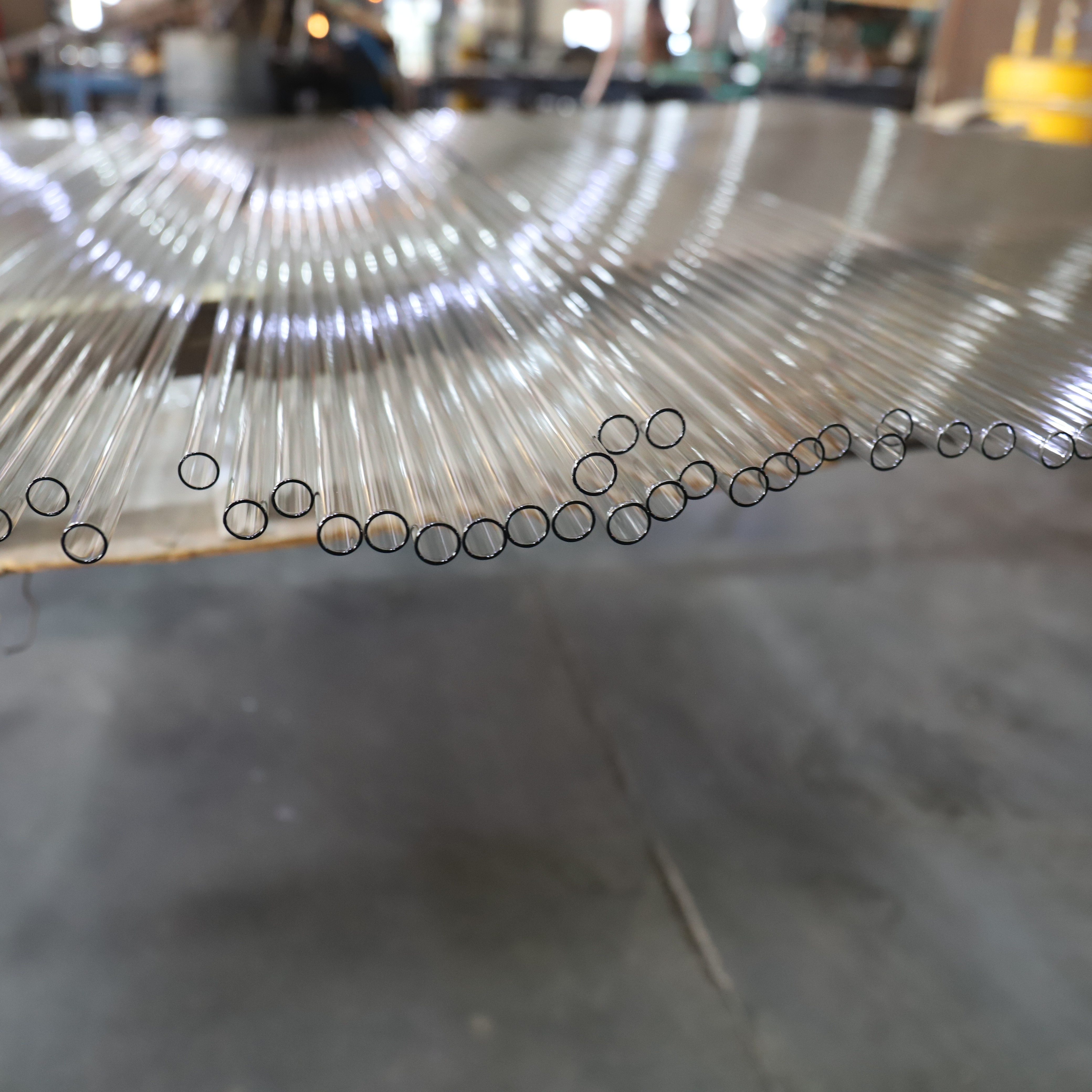 Производство прозрачных трубок из боросиликатного стекла для фармацевтических бутылок