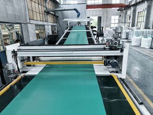 Ligne de production de feuilles et de bobines en HDPE, LLDPE, TPO, PVC, <span class=keywords><strong>EVA</strong></span> entièrement automatique certifiée CE avec extrudeuse, calandreuse et dérouleur - Product Image 2