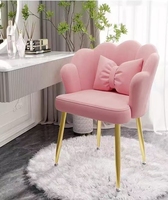 Fauteuil de maquillage en peluche doré, style décontracté et luxe léger, avec dossier, pour chambre à coucher, dortoir, maison, ou comme chaise de coiffeuse, populaire auprès des influenceurs