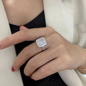Xinfly Oem Odm Fine Jewelry Natural Diamond 0.85CTW Pure 18k Solid Gold Luxury Exquisite Square Lady <b>Finger</b> Wedding <b>Ring</b> Design - Product Image 1