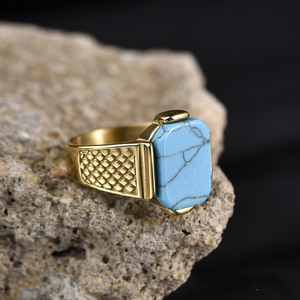 パンク ヴィンテージデザイン 高品質ステンレススチール 18Kゴールドメッキ グリーンアゲート/エメラルド 天然石 パーソナライズ メンズリング - Product Image 5