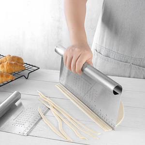 Herramienta para hornear de cocina de acero inoxidable de 15/22/25/30cm, cortador de masa para pasteles, Pizza, raspador, cortador con medición - Product Image 4
