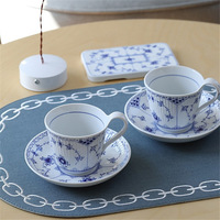 Napperon en cuir brodé Pad Tapis de dîner Décoration de table de bureau Napperons Tapis de table de porte