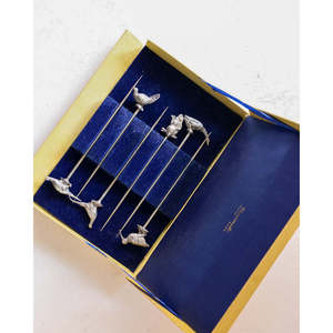 Ustensiles argentés de qualité supérieure, brochettes pour grillades et présentation - Product Image 1