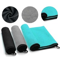Accessoires de golf de qualité supérieure Serviette de golf Logo personnalisé Serviettes de golf en microfibre à motif gaufré avec œillets et crochet