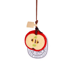 Pendentif demi-pomme en peluche, produit fini, décoration de rétroviseur de voiture, accessoires intérieurs de voiture minimalistes, pendentif de sac - Product Image 6