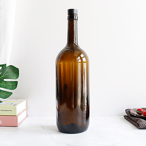 Bouteille en verre bordeaux personnalisée <span class=keywords><strong>de</strong></span> 1500 ml (1,5 <span class=keywords><strong>L</strong></span>) <span class=keywords><strong>de</strong></span> couleur vert foncé et marron avec bouchon en liège pour vin <span class=keywords><strong>de</strong></span> glace Médoc – Vente en gros - Product Image 4