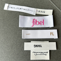 Étiquettes de col en tissu de haute qualité, logo de marque personnalisé, luxe, damassé, haute densité, tissage, logo central, texte pour vêtements