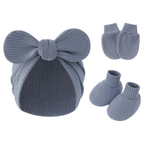 Conjunto de gorro con lazo para bebé recién nacido, con manoplas y calcetines anudados, diseño a rayas antiarañazos - Product Image 6