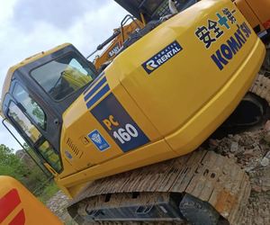 Excavatrice sur chenilles Komatsu PC160 d'occasion haute performance, bon état, prix abordable, moteur composant essentiel pour machine de construction - Product Image 3