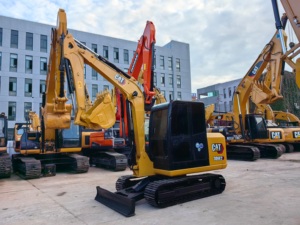 Excavadora CAT 306E2 de 6 Toneladas, Usada, en Buen Estado, para Nivelación de Terrenos Residenciales y Construcción de Zanjas de Drenaje - Product Image 1