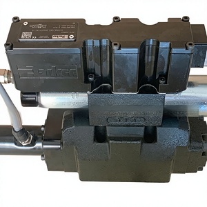 Valvola di controllo direzionale idraulica a solenoide Parker D1VW004CNJWPL5, due posizioni quattro vie - Product Image 1