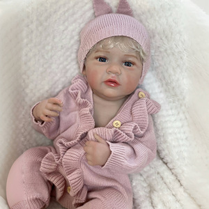 OtardDolls Poupée Reborn en vinyle de 45 cm avec cheveux blonds et tenue en tricot rose pour collectionneurs et cadeaux - Product Image 3
