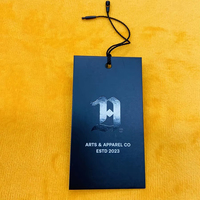 Étiquettes volantes en papier personnalisées pour vêtements de mode pour hommes et femmes, étiquettes volantes en jean avec épingles à boucle en corde