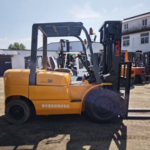 รถยกดีเซล TCM 5 ตัน มือสอง ตรวจสอบอย่างครบถ้วน พร้อมเสากระโดงมาตรฐานเพื่อการใช้งานที่ปลอดภัยและมั่นคง - Product Image 5