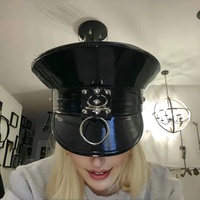 Chapeaux de capitaine en similicuir noir en gros avec anneau en O pour costumes d'Halloween