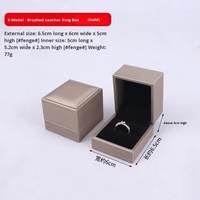 Boîte à bijoux personnalisée en cuir PU avec logo estampé à chaud pour bague, bracelet, collier, boîte à bijoux