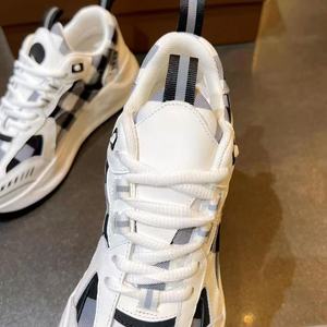 Chaussures de marche décontractées de luxe pour hommes, en cuir véritable gris, à semelle épaisse, à enfiler et à lacets, avec amorti et anti-odeur - Product Image 3